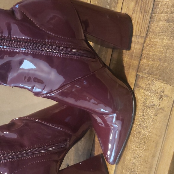 STEVE MADDEN "SLADE" BOOTIES - Picture 4 of 6